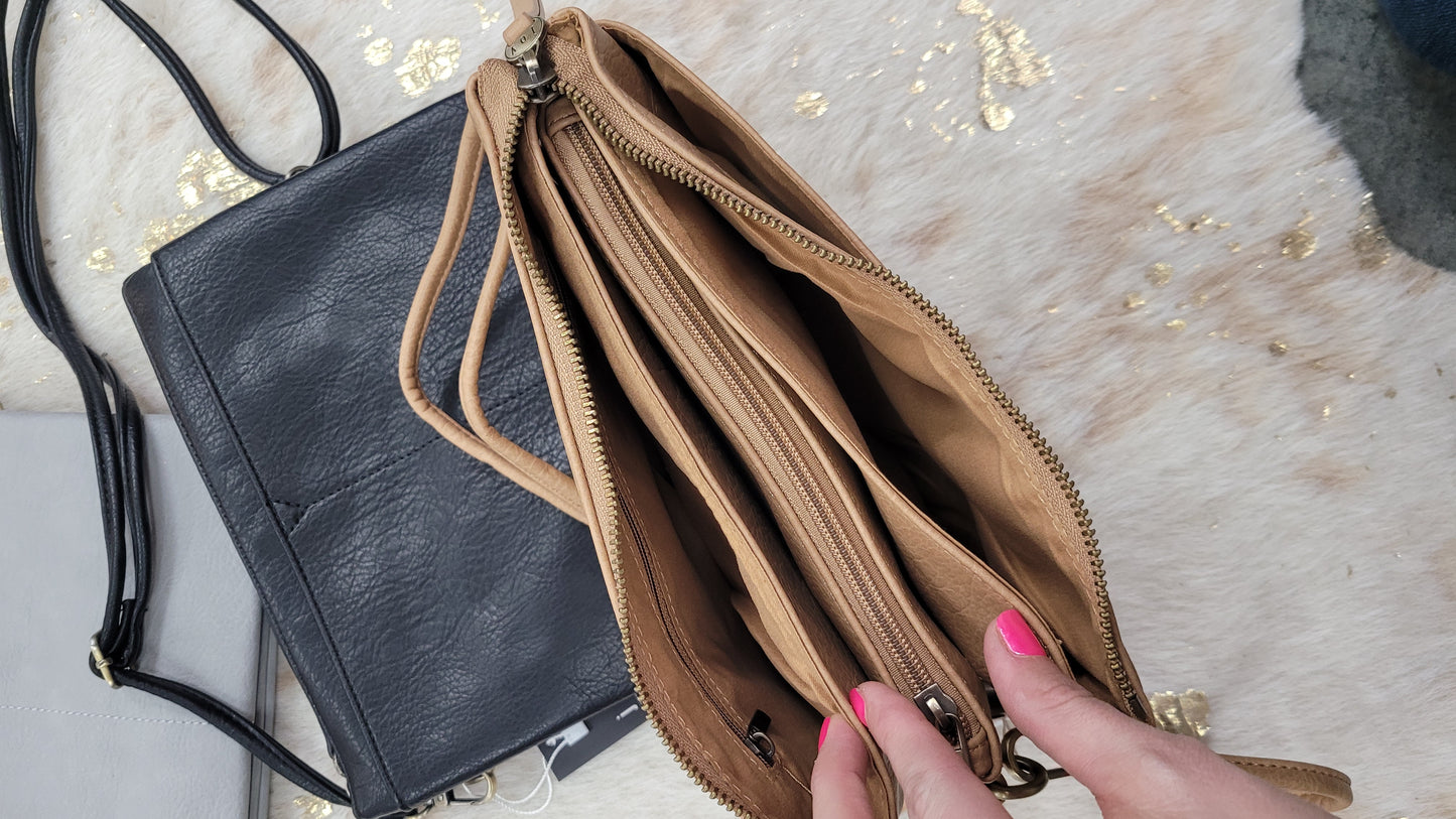 Medium Multi Pocket Crossbody