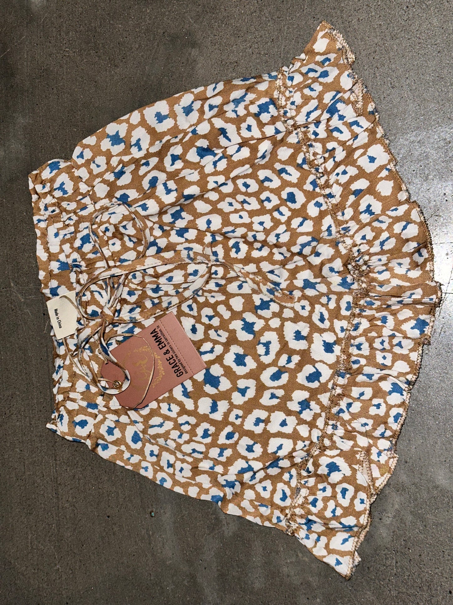 Grace+Emma khaki floral shorts