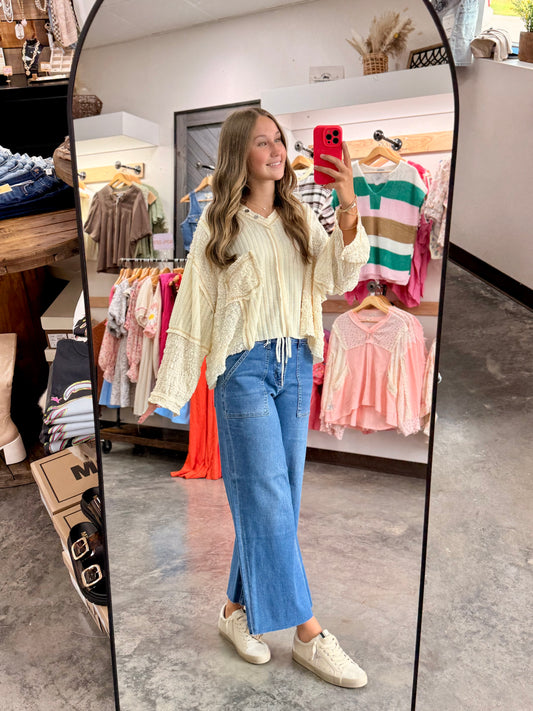 V-neck stitch detail Balloon Long Sleeve Crop Top