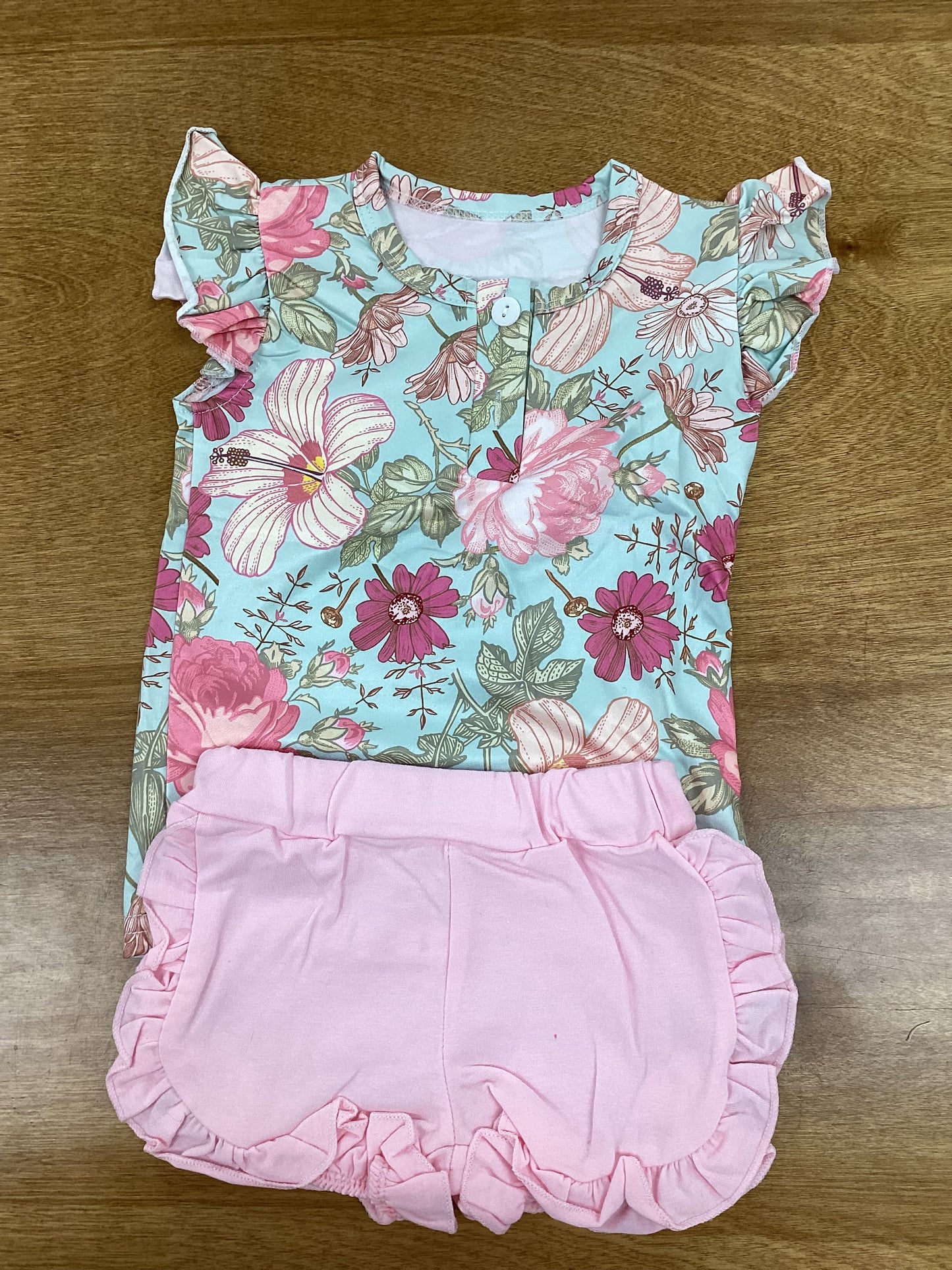 Floral soft pink shorts