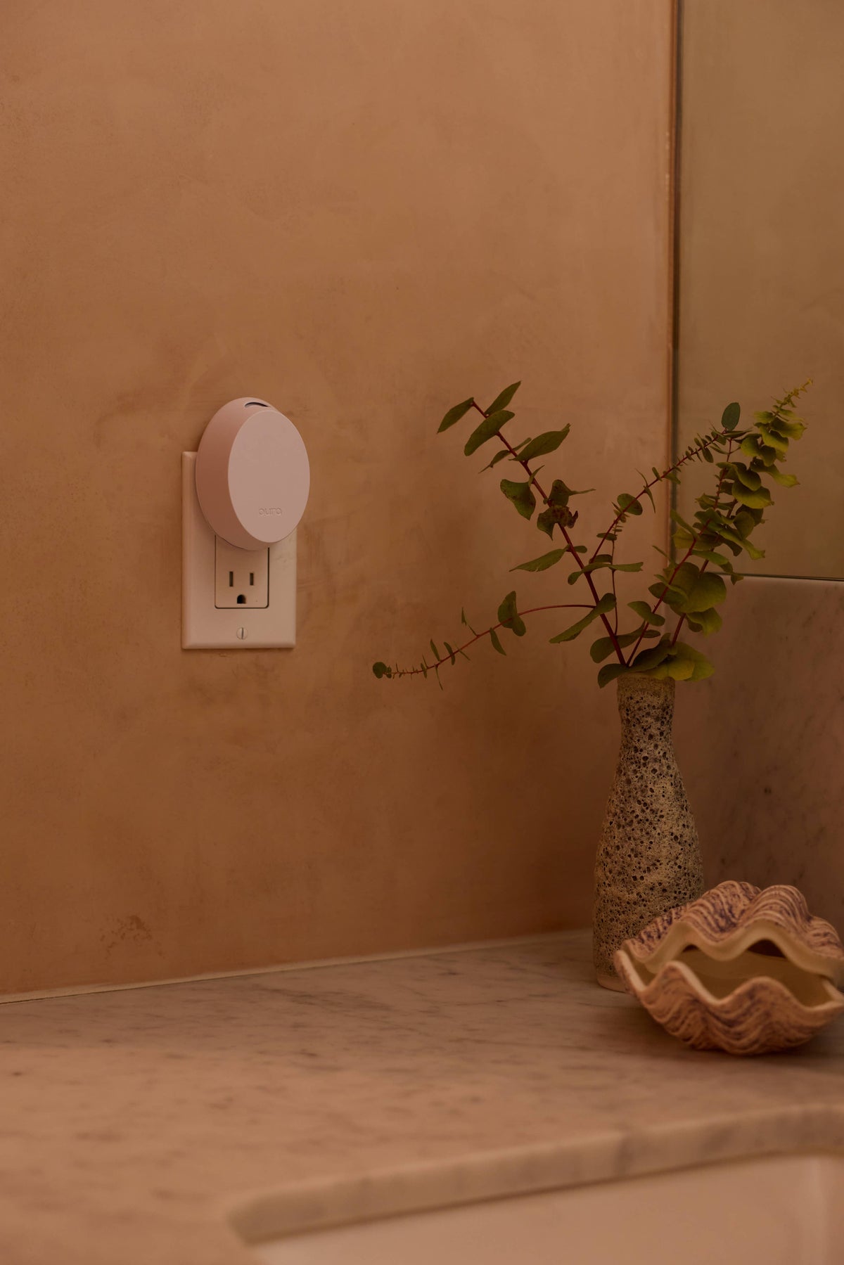 Pura Home Mini™ Smart Home Fragrance Diffuser