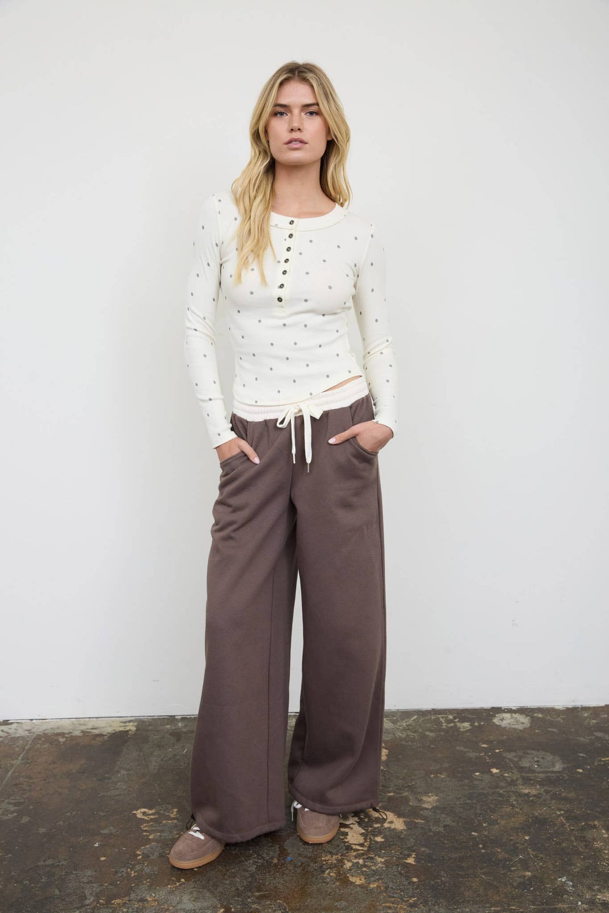 POLKA DOT LONG SLEEVE HENLEY KNIT TOP