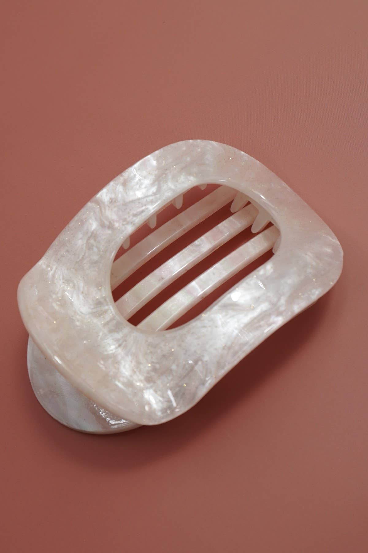 Jumbo Lay Flat Oval Hair Claw Clips